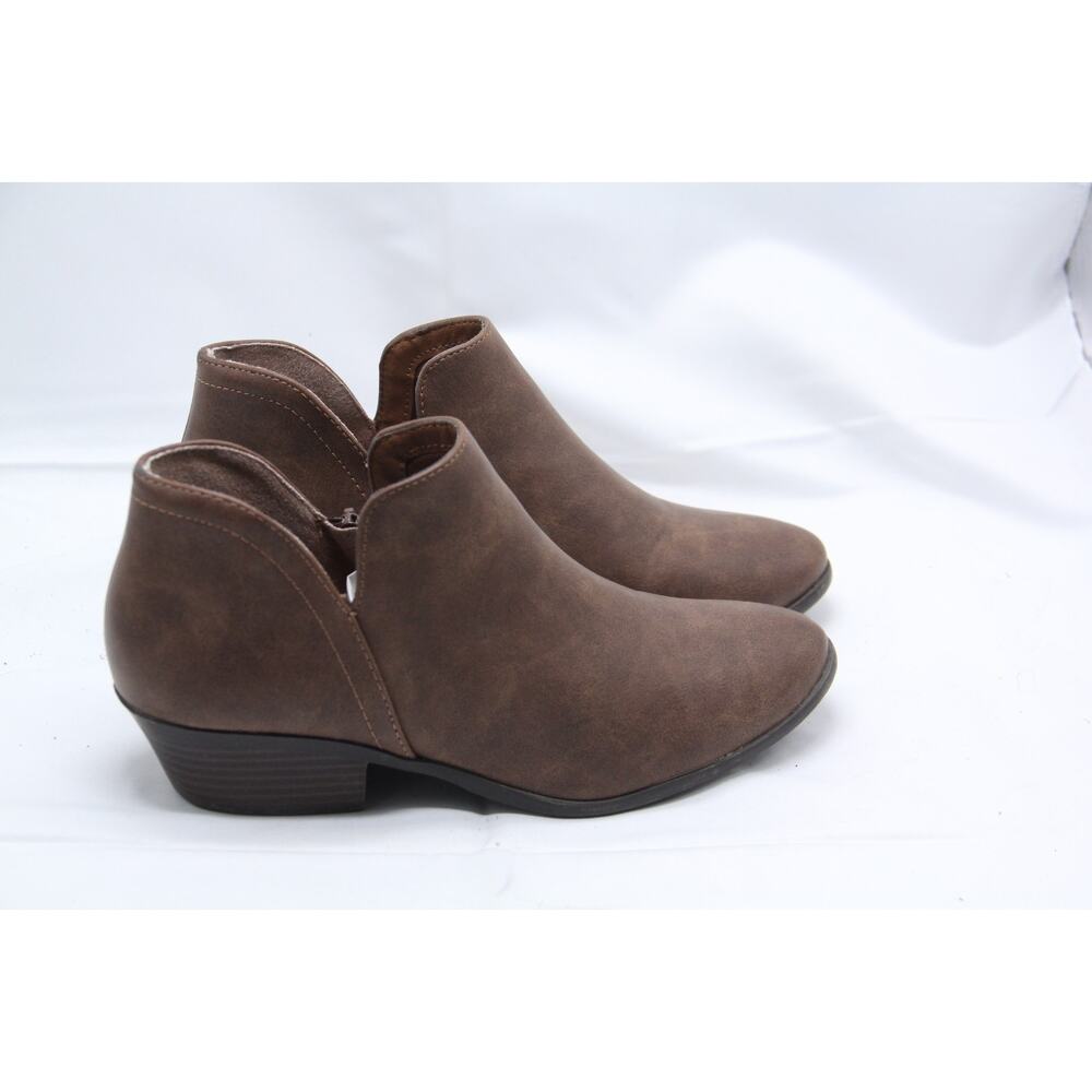 UNR8ED Ankle Boots Womens Size 8.5M Brown Faux Leather Heel Side Zip Bootie